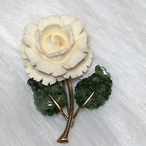 Vintage Jewelry - Vintage Karen Lynn Faux Ivory Rose Jade Celluloid